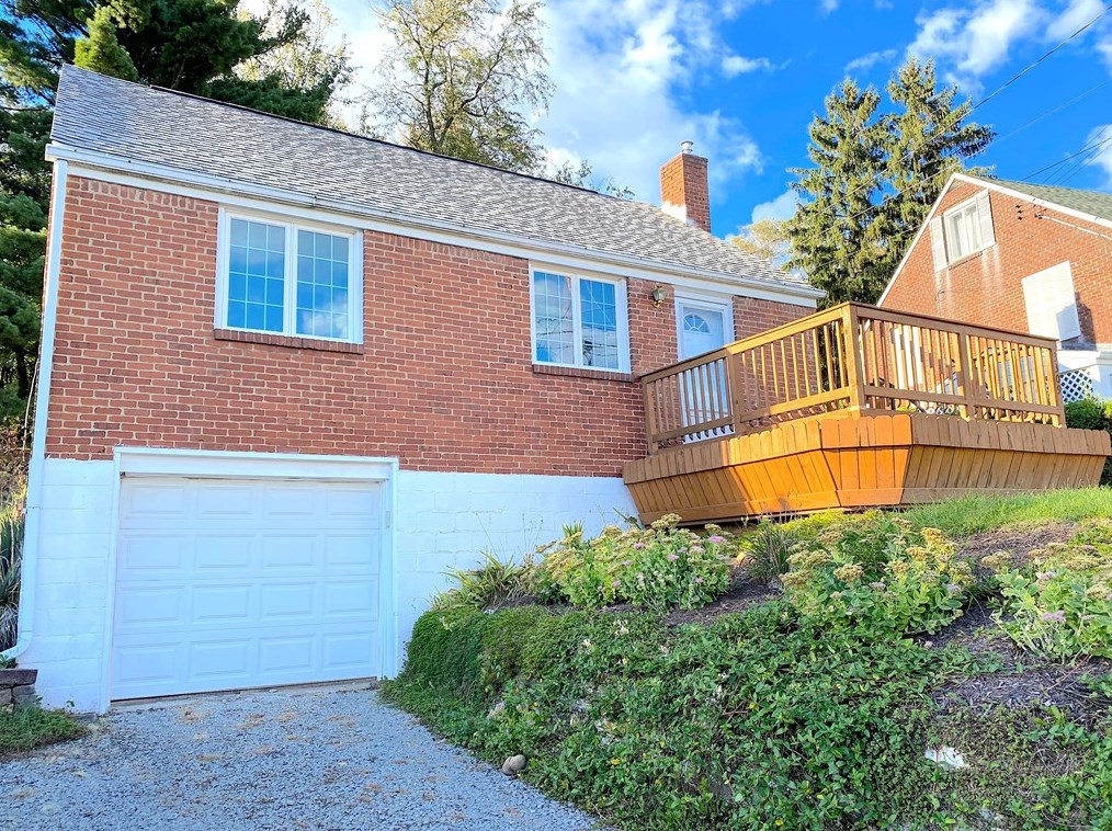 3309 Crestview Dr, North Versailles, PA 15137-1858