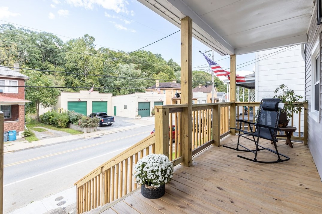 1014 Mclaughlin Run Rd, Bridgeville, PA 15017
