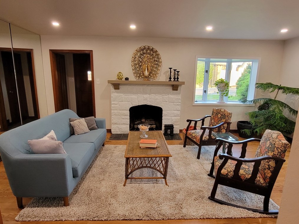 332 Forest Grove Rd, Moon Twp PA  15108-3748 exterior