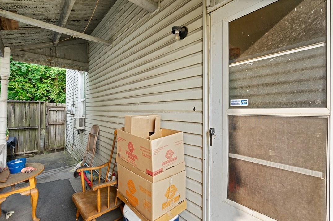 1307 Packer Ave, Rankin, PA 15104-2649