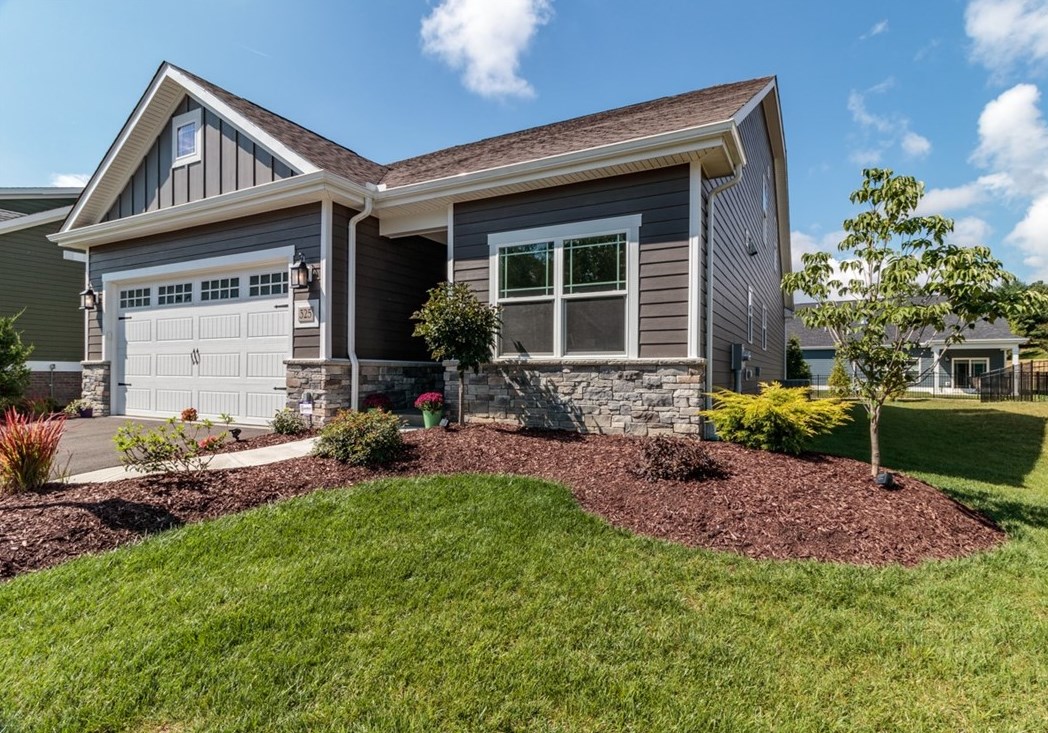 325 Maid Marion Ln, Canonsburg, PA 15317