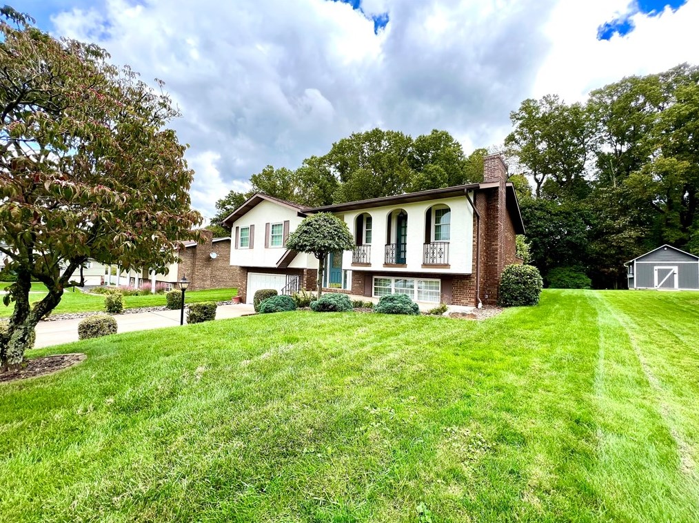 130 Roberta Dr, Oliphant Furnace, PA 15401-5231