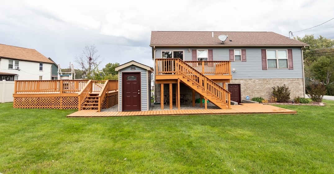 106 Marshall St, Connellsville, PA 15425