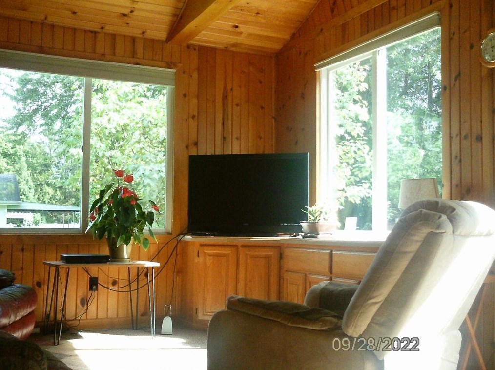 3710 Morefield Rd, Hermitage, PA 16148-3715