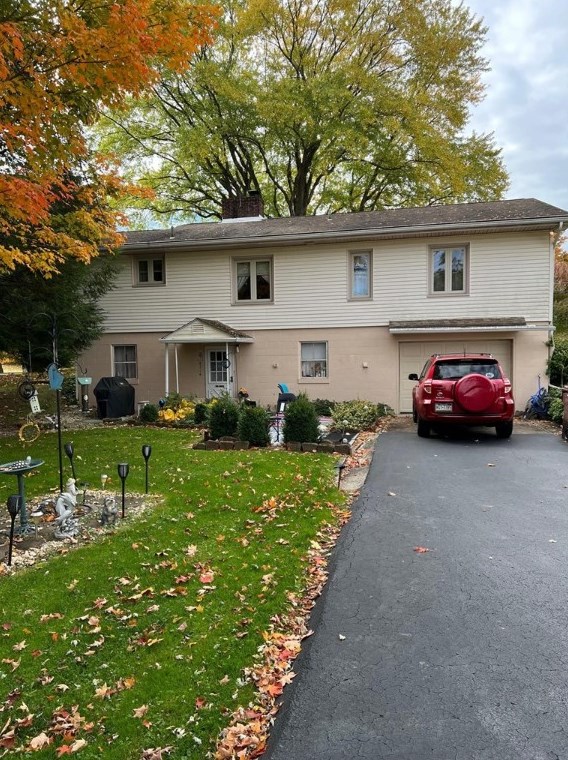 1196 Slippery Rock Rd, Grove City, PA 16127