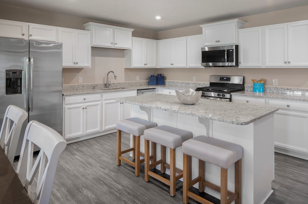 205 Smith Ln, Beaver Falls, PA 15010