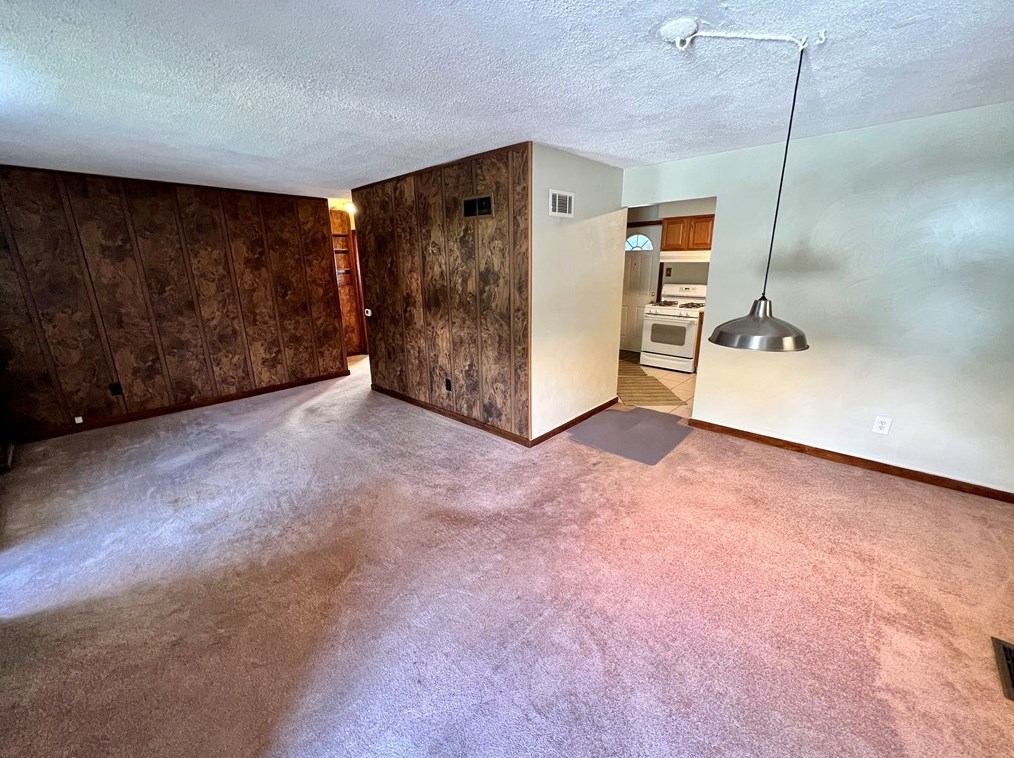 1375 Washington Blvd, Mckeesport PA  15133-3851 exterior