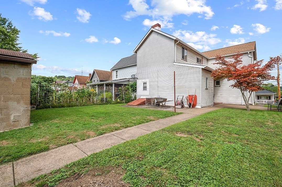 519 Flynn Ave, Collier Township PA  15106-2128 exterior