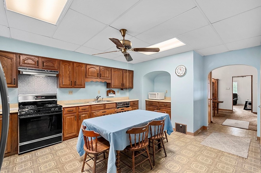 519 Flynn Ave, Collier Township PA  15106-2128 exterior