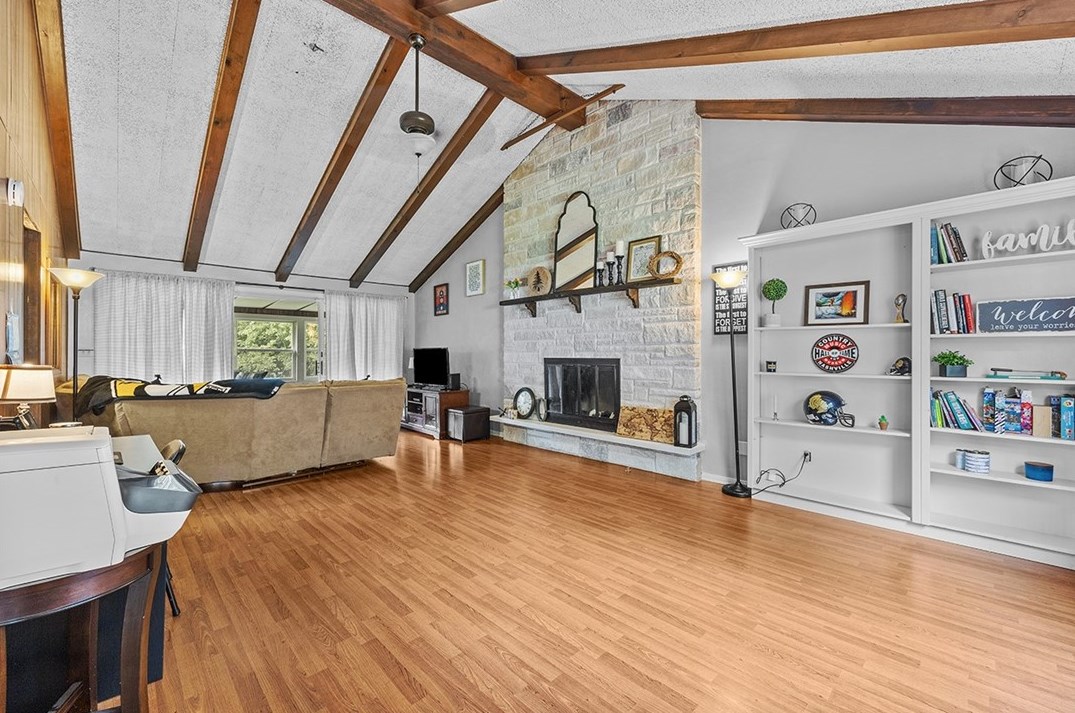 225 Fairway Ln, Butler PA  16002-7639 exterior