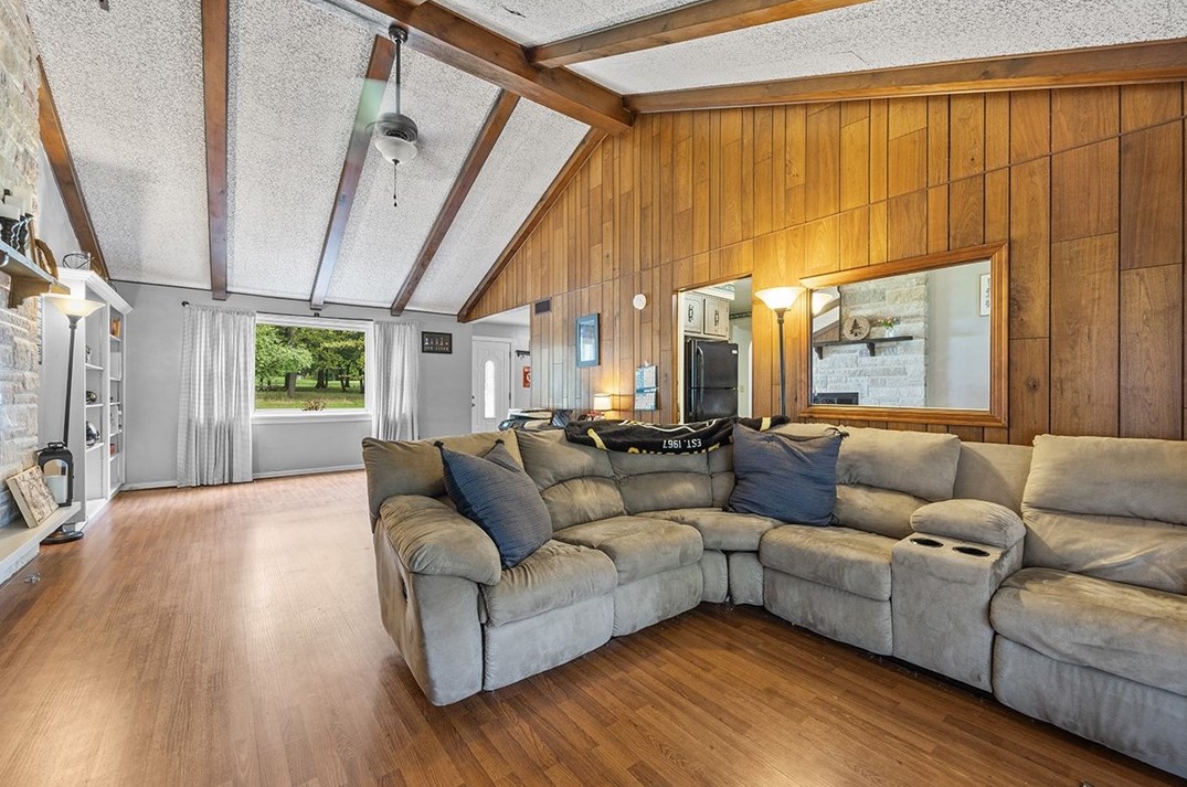 225 Fairway Ln, Butler PA  16002-7639 exterior