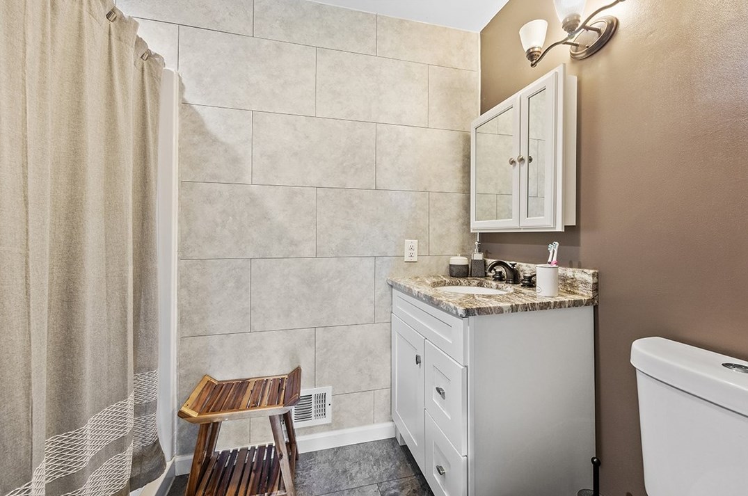 225 Fairway Ln, Butler PA  16002-7639 exterior