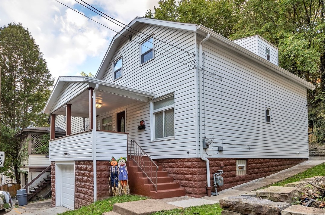 1231 Ravine St, Mckeesport, PA 15132-4804