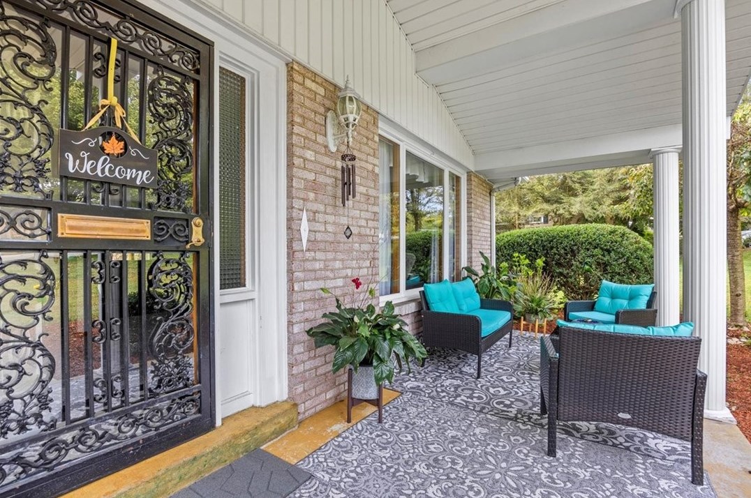 102 Elise Dr, North Huntingdon, PA 15642-8845
