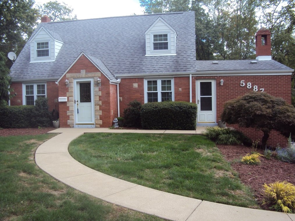5887 Wilson Dr, Bethel Park, PA 15102-3341