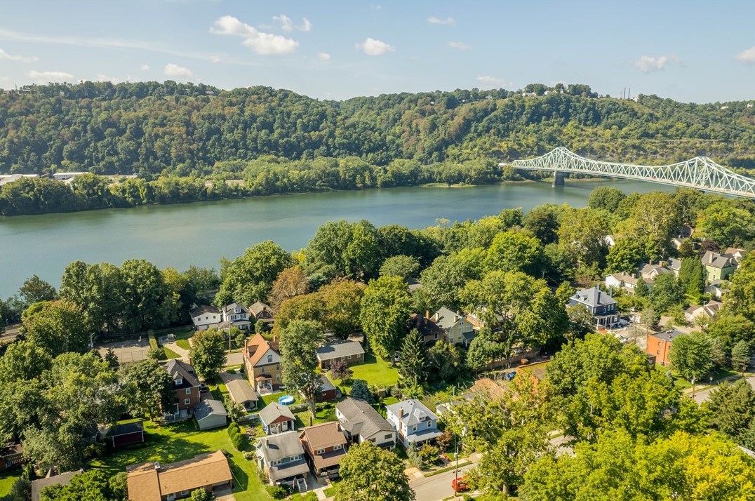 742 Mcdonald St, Sewickley, PA 15143
