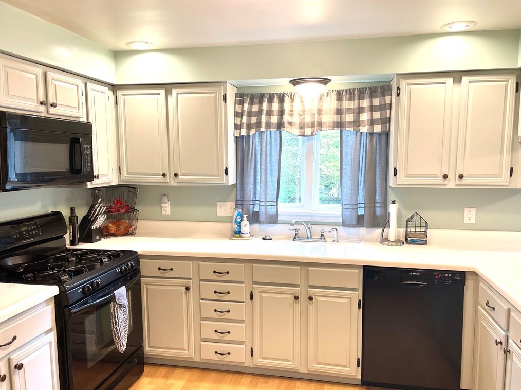 138 Bradman Estates, Slippery Rock, PA 16057