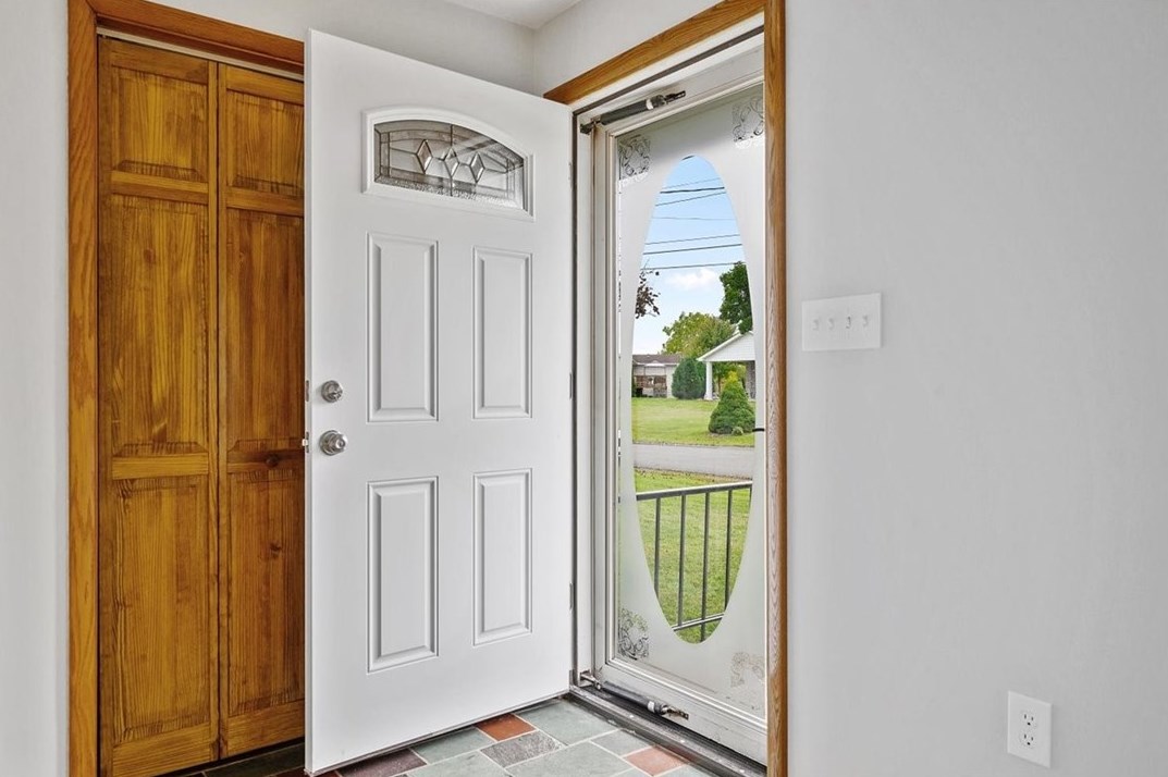 117 Randy Dr, Butler, PA 16002-3826