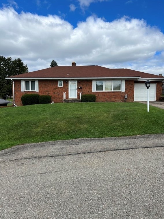 2 Valley Vue Dr, Oliphant Furnace, PA 15401-5254