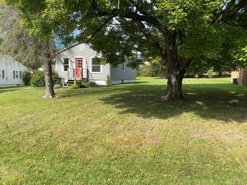 455 Faddis Ave, New Castle, PA 16105