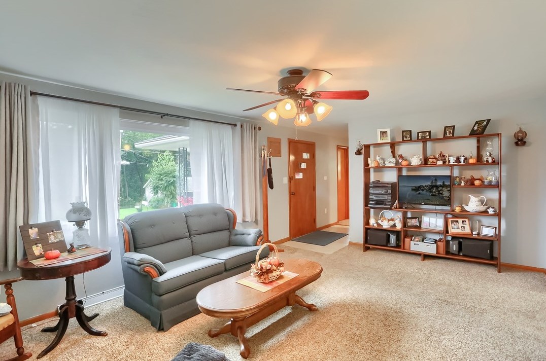 132 Autumn Dr, Butler PA  16001-3200 exterior