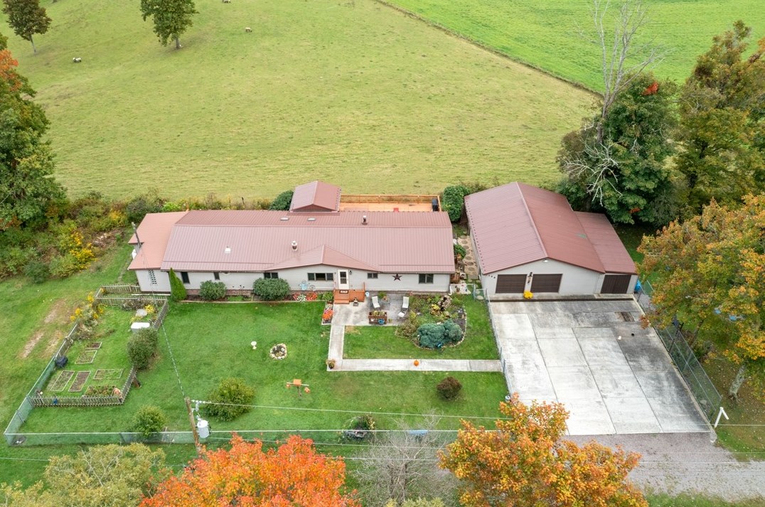 148 Locust Rd, Addison, PA 15411