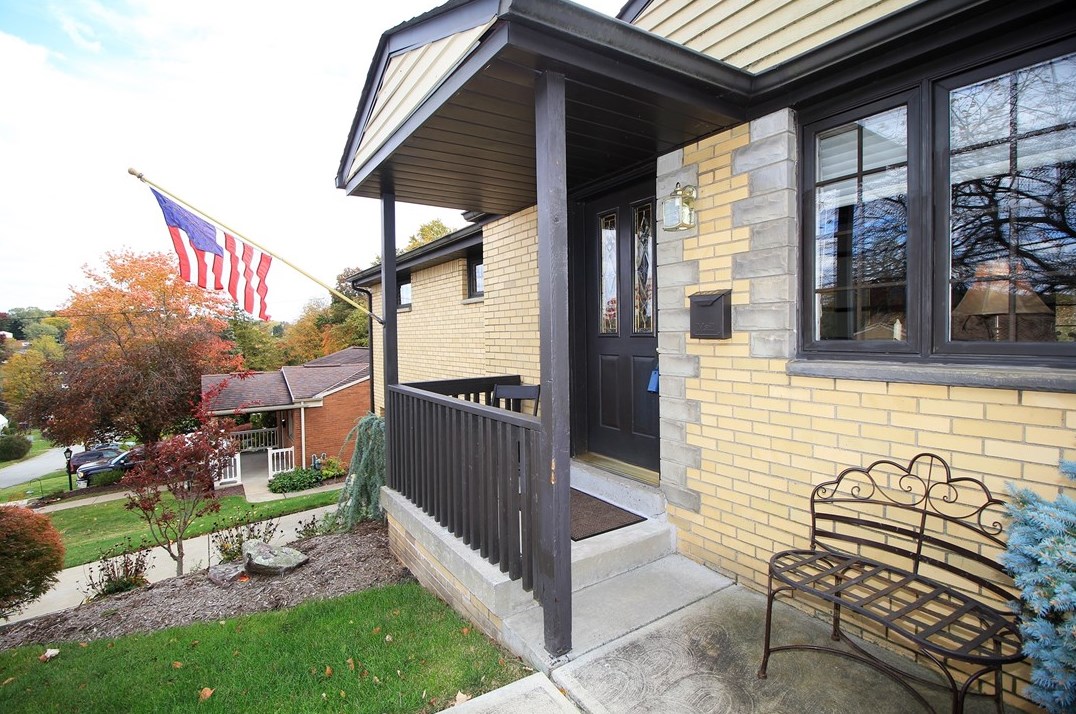 5851 Monongahela Ave, Bethel Park, PA 15102-2437