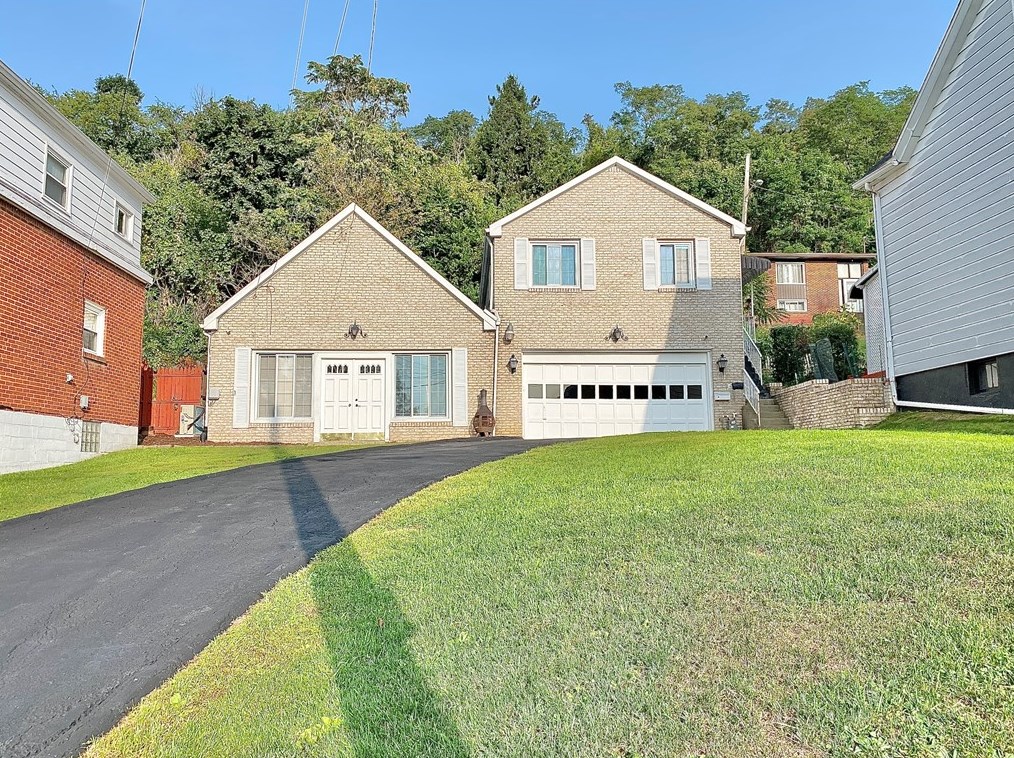 303 Euclid Ave, Glassport, PA 15045