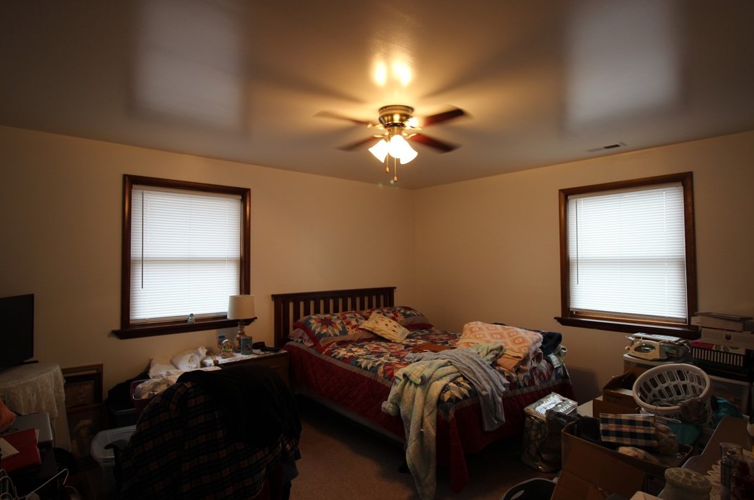 24 Grant St, Houston PA  15342-1546 exterior