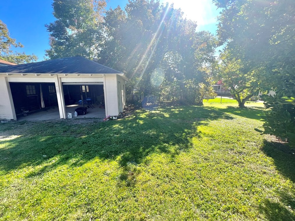 206 Meyer Ave, New Castle PA  16105-2119 exterior