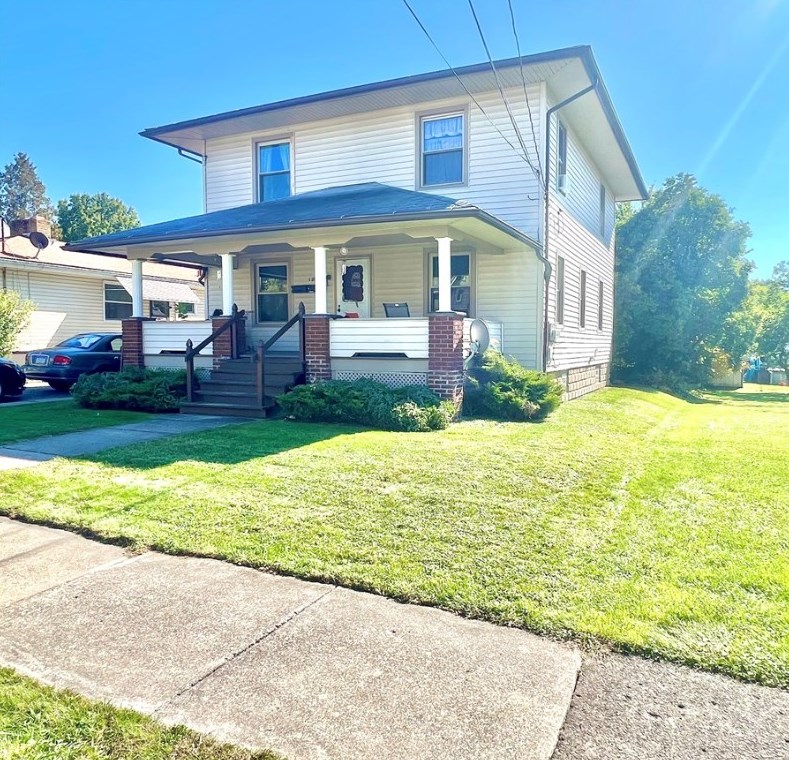206 E Meyer Ave, New Castle, PA 16105