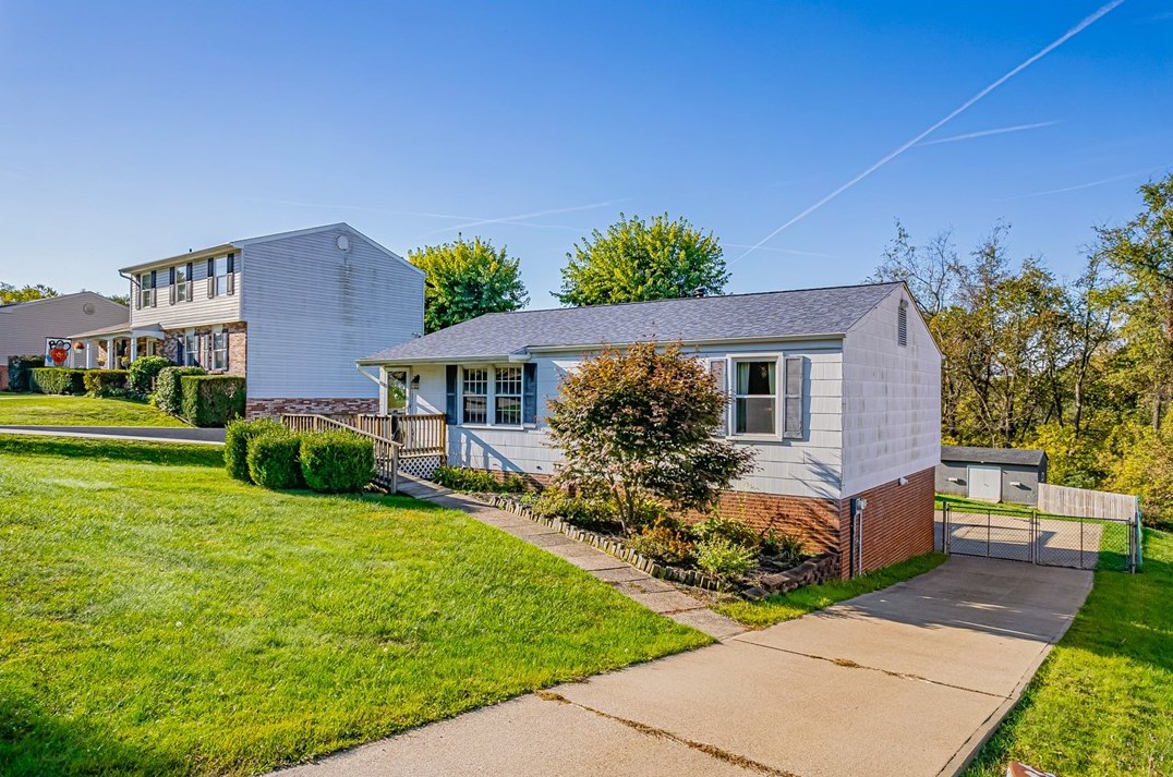 2160 George St, North Huntingdon, PA 15642