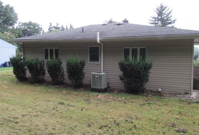 238 Orchard Hill Dr, Mount Pleasant, PA 15666-2019