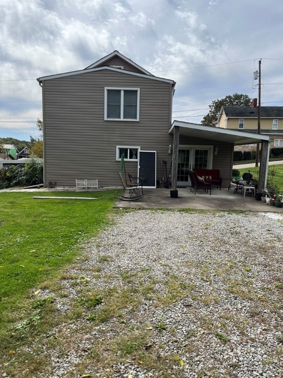 130 Chestnut St, Everson, PA 15631