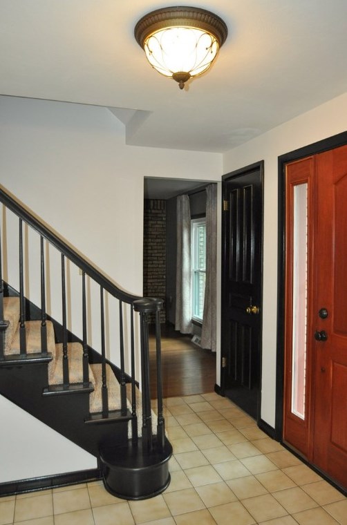 561 Adele Dr, North Huntingdon, PA 15642