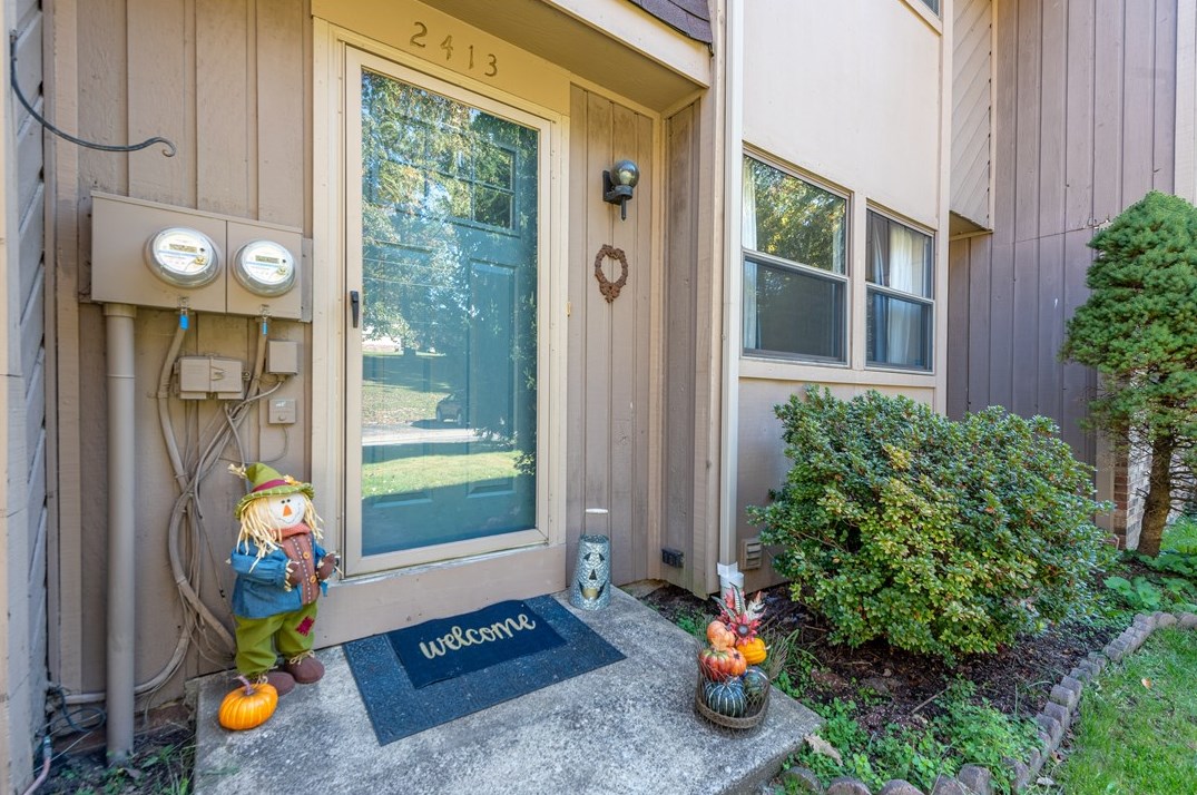 2413 Brook Ledge Rd South, Bridgeville, PA 15017