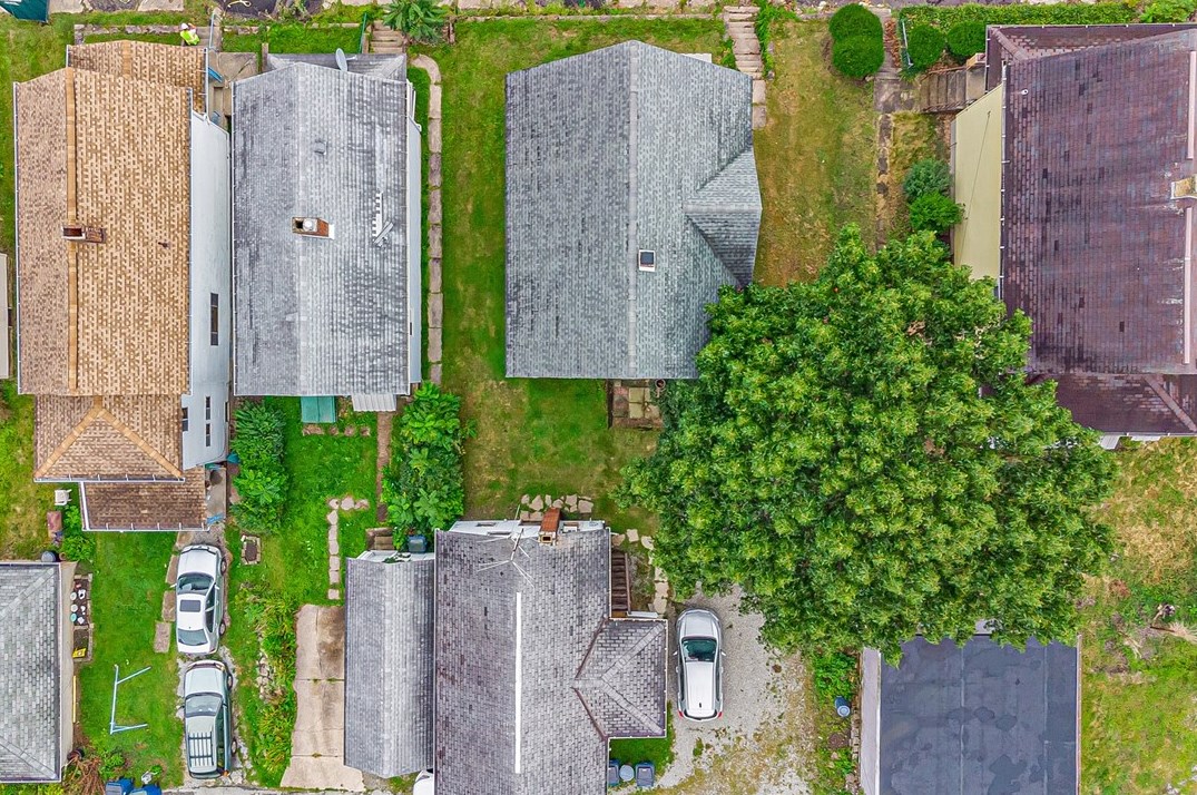 117 S 4th St, Youngwood, PA 15697