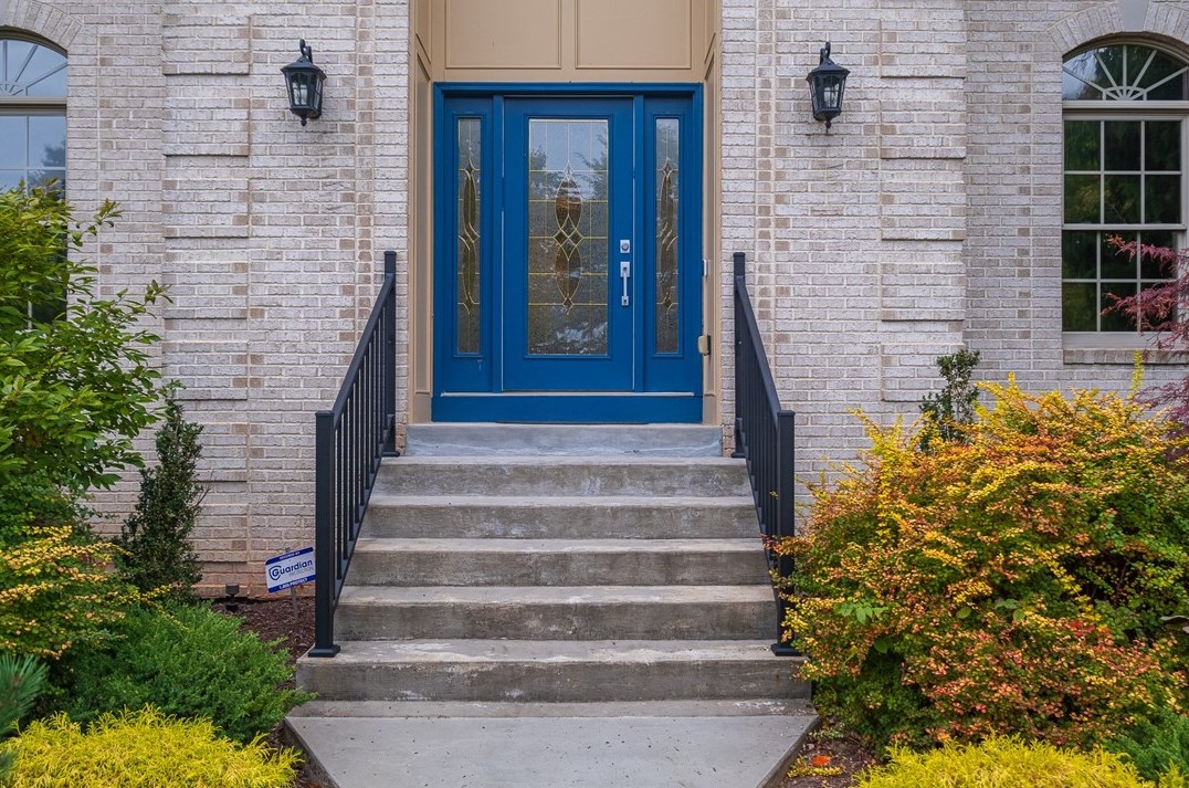 309 Snowberry Cir, Venetia, PA 15367-1045