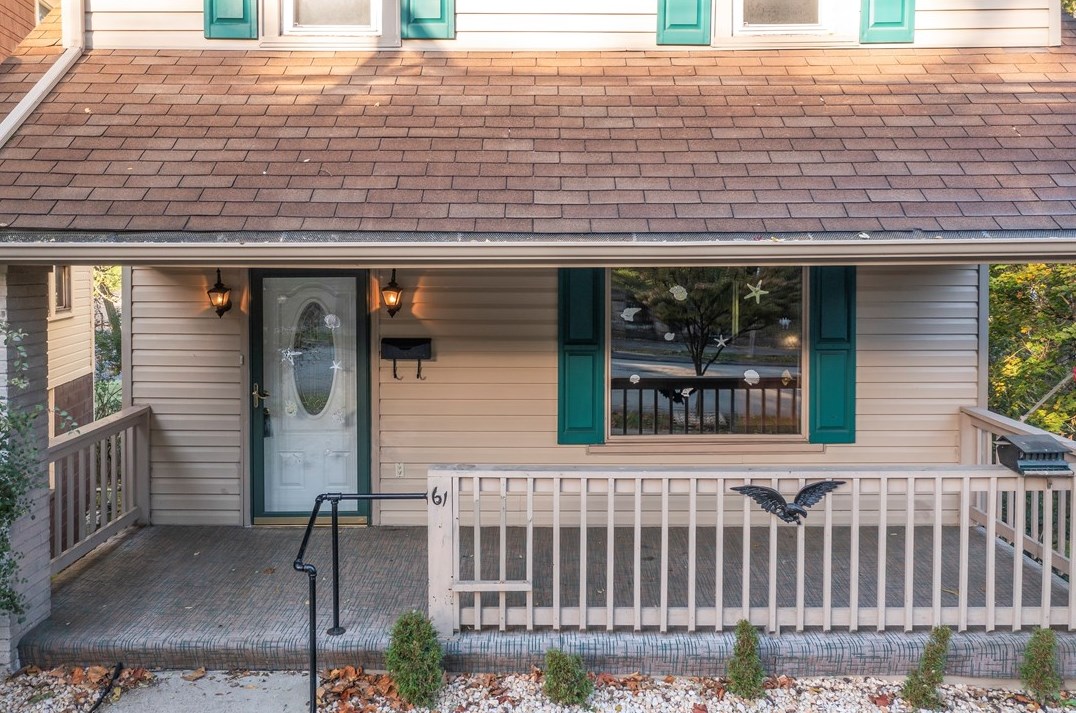 61 Dewey Ave, Washington, PA 15301-6306