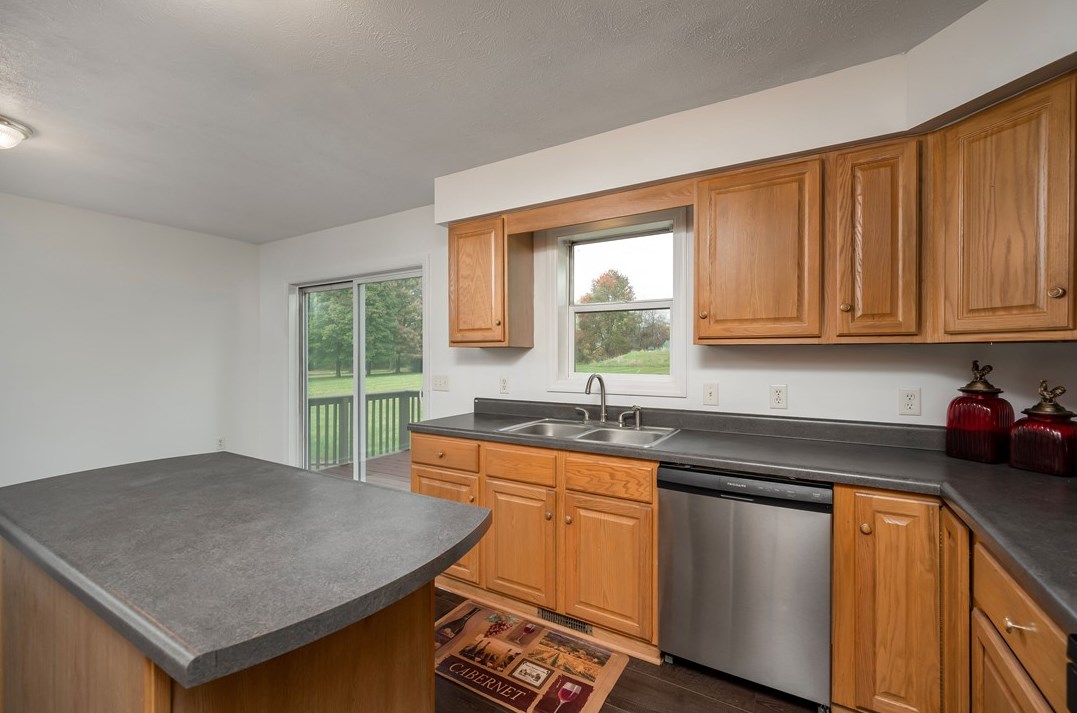 148 Whipporwill Rd, Butler PA  16001-8382 exterior