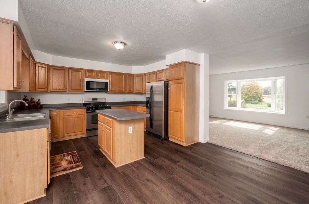 148 Whipporwill Rd, Butler PA  16001-8382 exterior