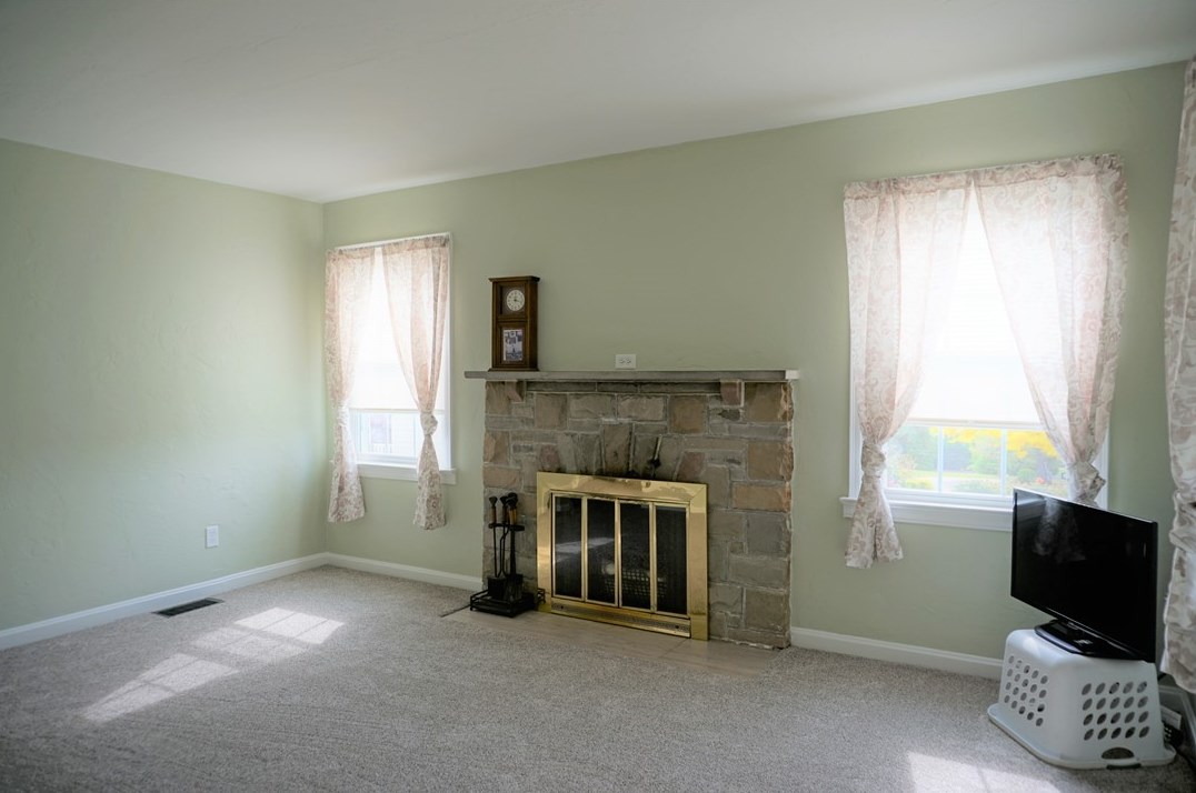 215 Freeport Rd, Butler PA 16002-3631 exterior