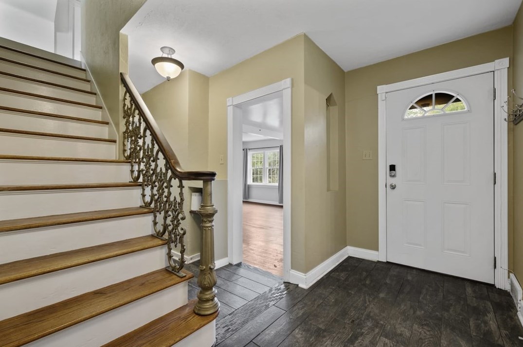 860 Mcmurray Rd, Venetia, PA 15367-1003