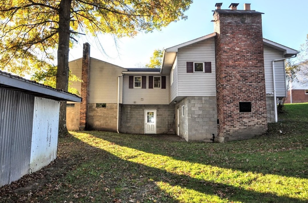 252 Mennonite Church, Grays Landing, PA 15461