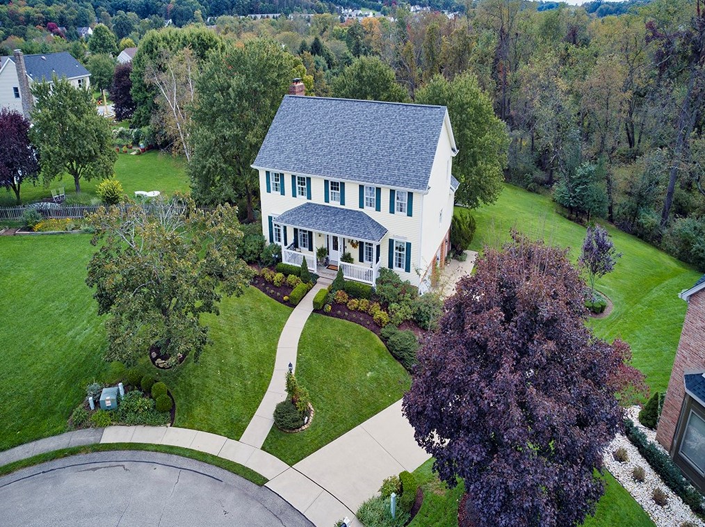 104 Brookshire Dr, Seven Fields, PA 16046-3918