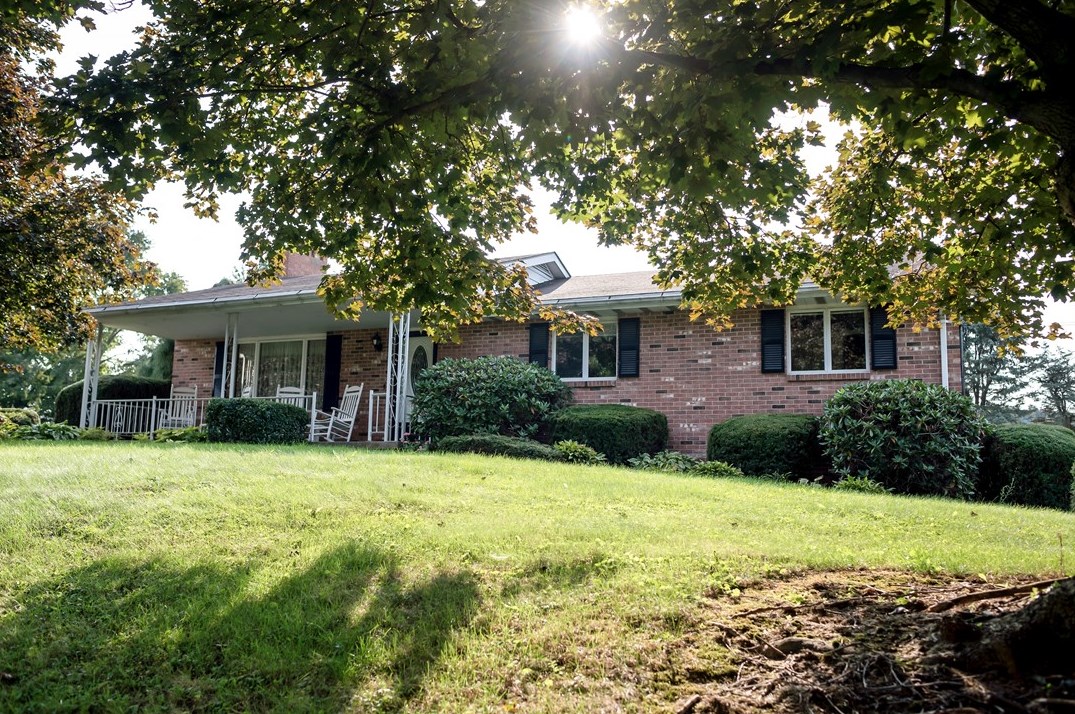 1063 Glade Run Rd, Kittanning, PA 16201-7043