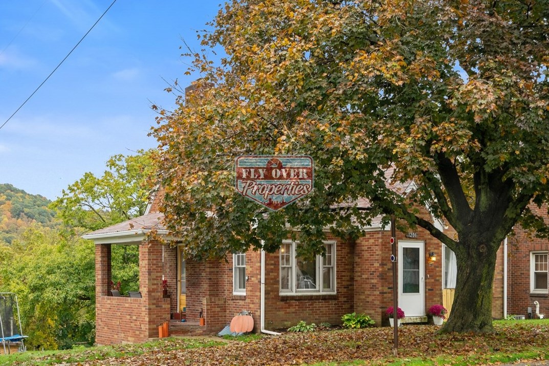 1201 Midland Beaver Rd, Industry, PA 15052-1203