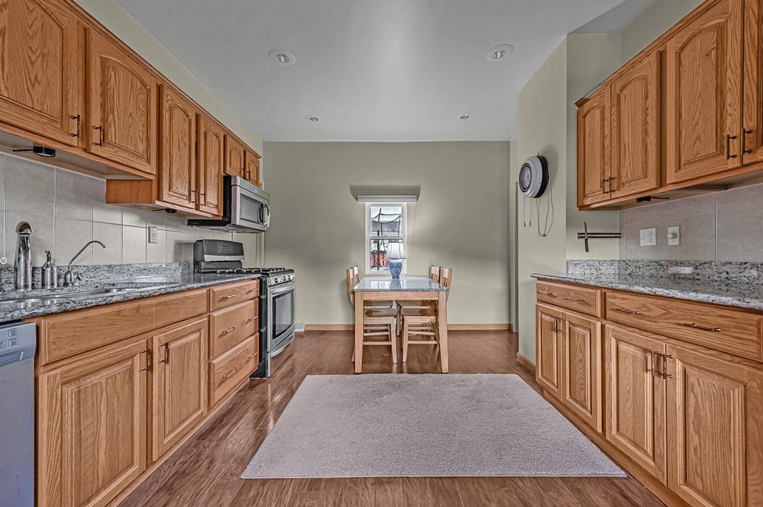 752 6 St, Monroeville PA 15140-1205 exterior