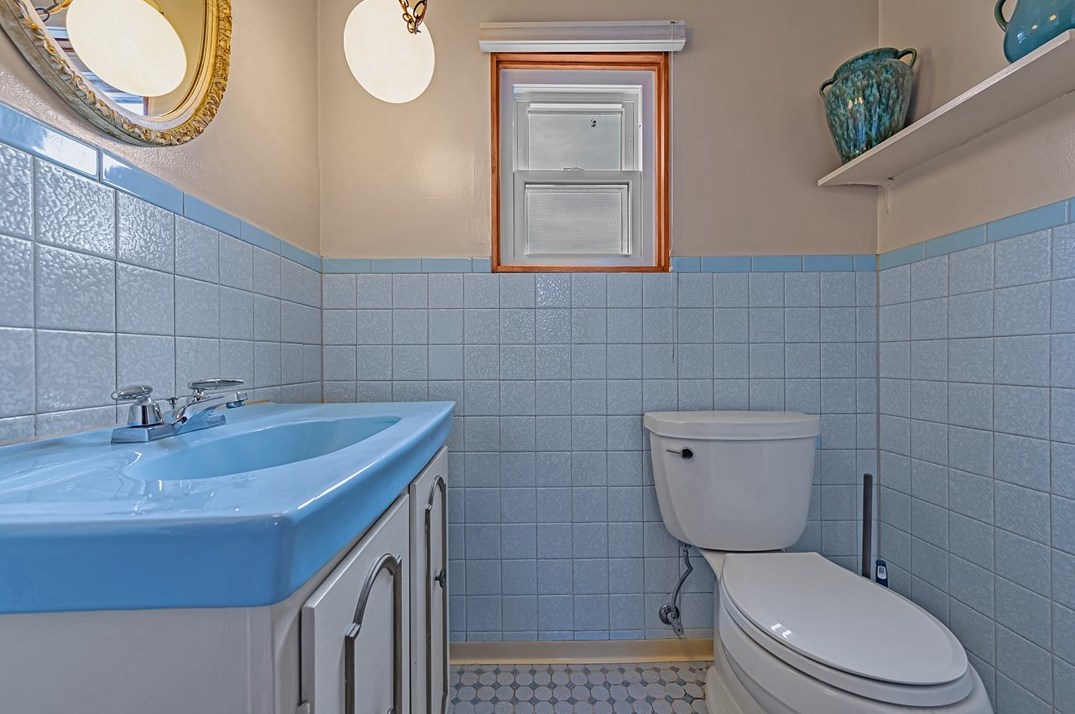 752 6 St, Monroeville PA 15140-1205 exterior