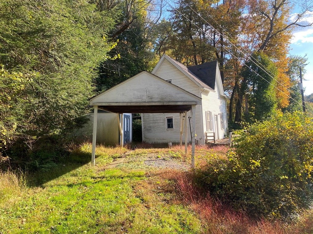 112 High Vue Rd, Jeannette, PA 15644
